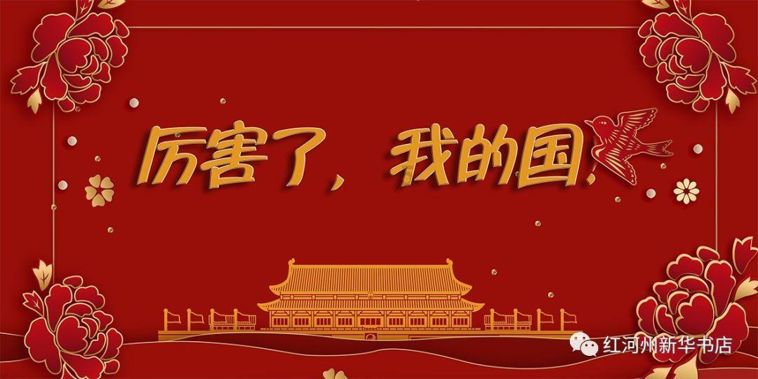 吃早餐的精致女孩